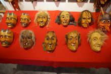 Maskenschnitzer Theo Hahn